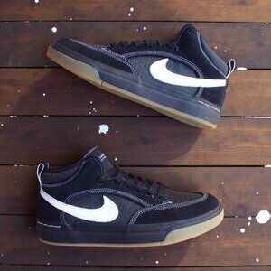 Nike SB React Leo Shoes / Black-White (BRAND NEW)